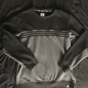 🚩Sold🚩🔥Adidas Originals Sweatshirt🔥